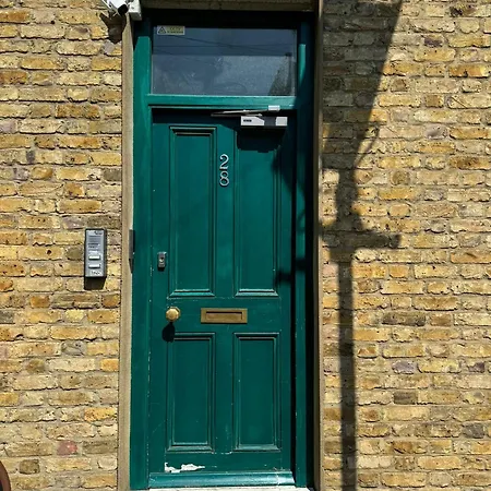 Kings Cross Private Rooms Londen Buitenkant foto